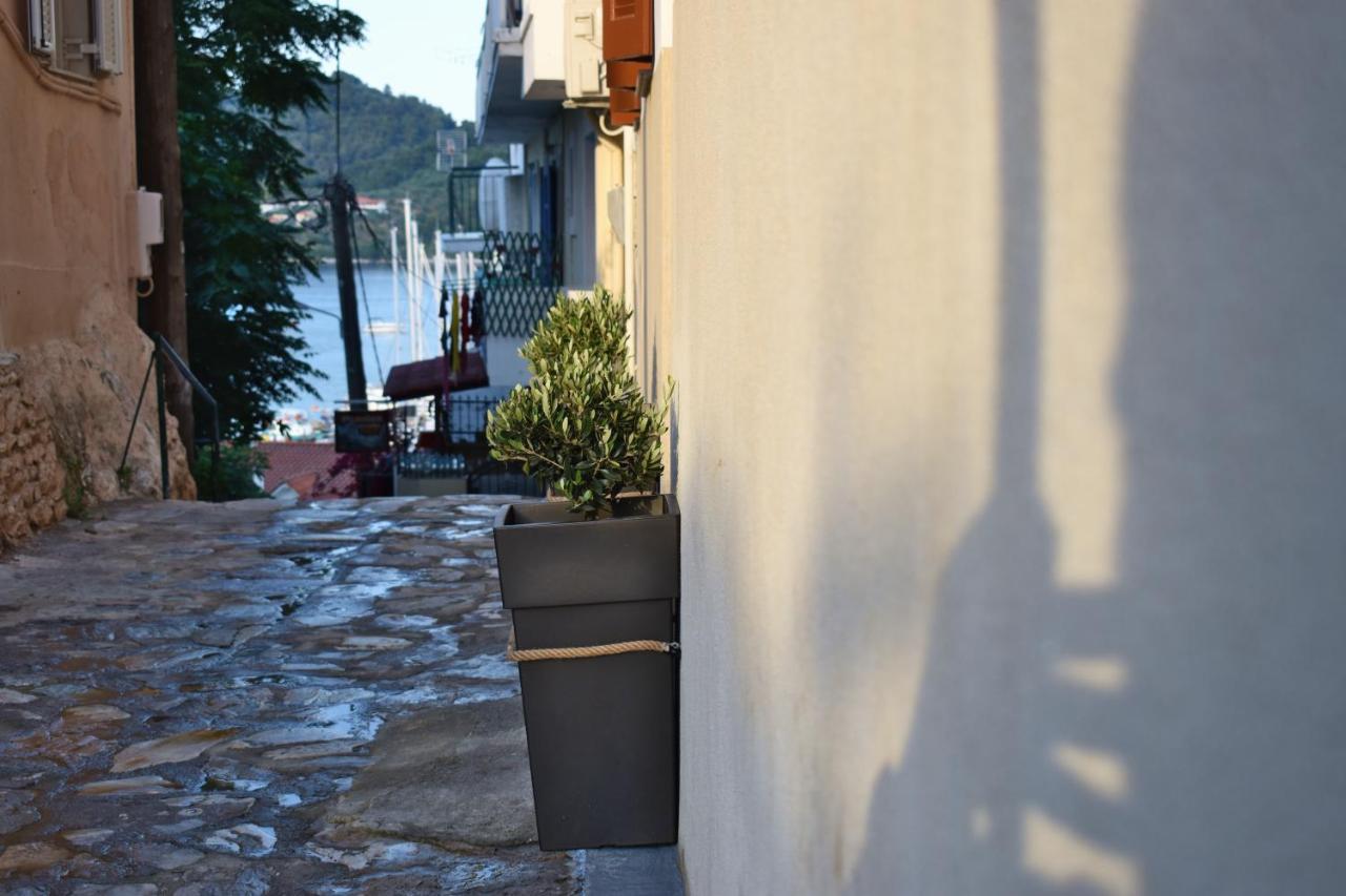 Voula'S House Hotel Skiathos Town Exterior foto